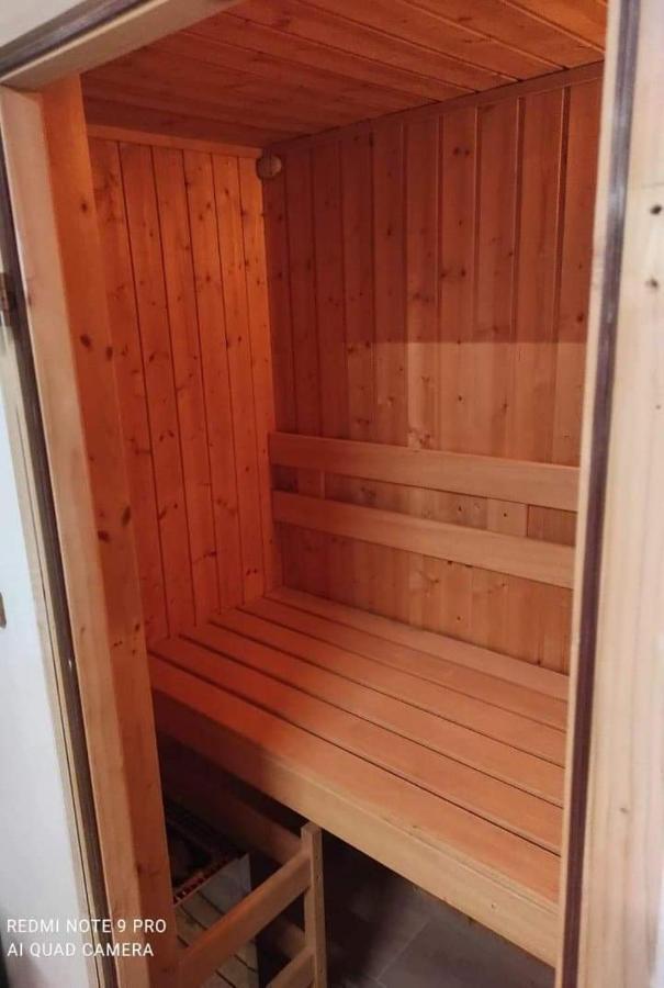 Urocze Studia W Lomiankach, 1- Z Sauna I Tarasem, 2- Z Kominkiem, 3- Ekonomiczne, 7Km Metro Mlociny Warszawa 로미안키 외부 사진