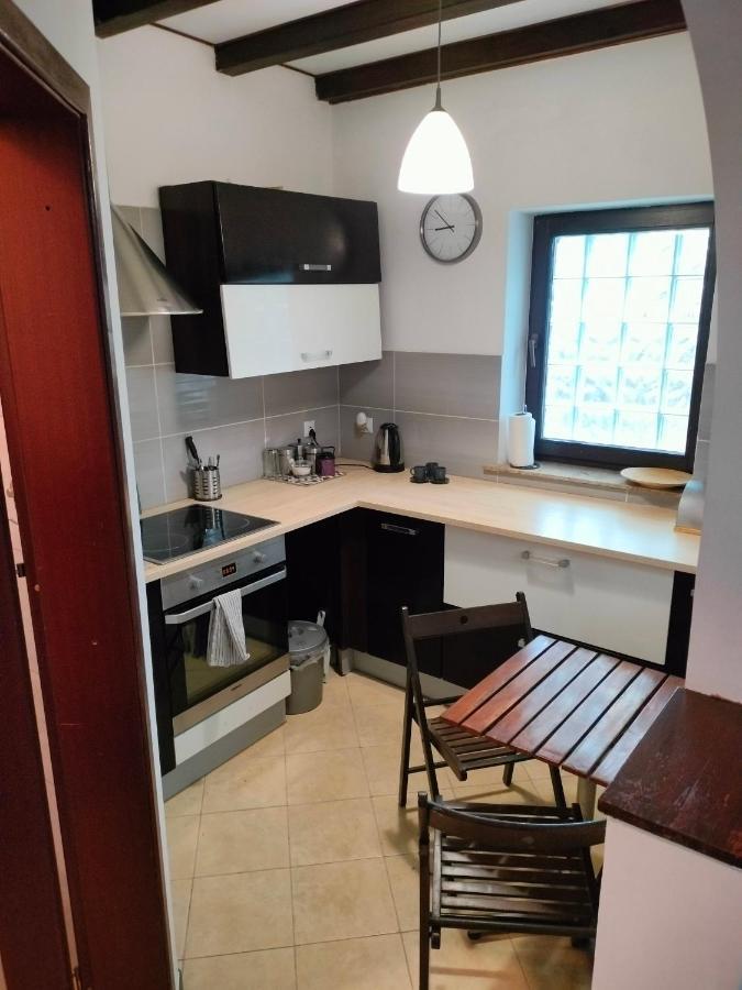 Urocze Studia W Lomiankach, 1- Z Sauna I Tarasem, 2- Z Kominkiem, 3- Ekonomiczne, 7Km Metro Mlociny Warszawa 로미안키 외부 사진